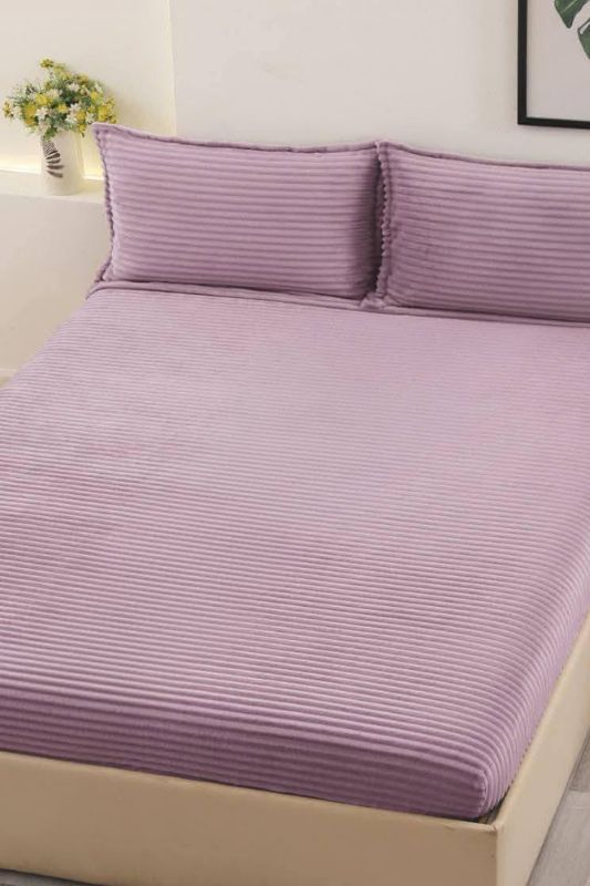 Простирадло на резинці + 2 наволочки